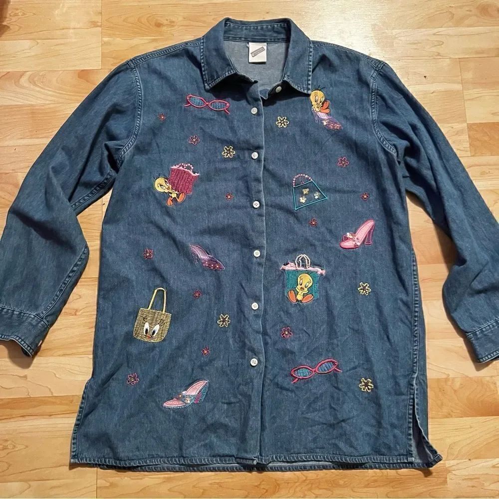 Vintage Warner Brothers Tweety Bird Denim Button Up Long Sleeve Women’s Large